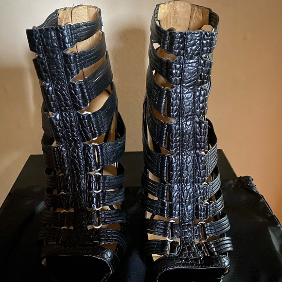 L.A.M.B by Gwen Stefani - Picture 2 of 7